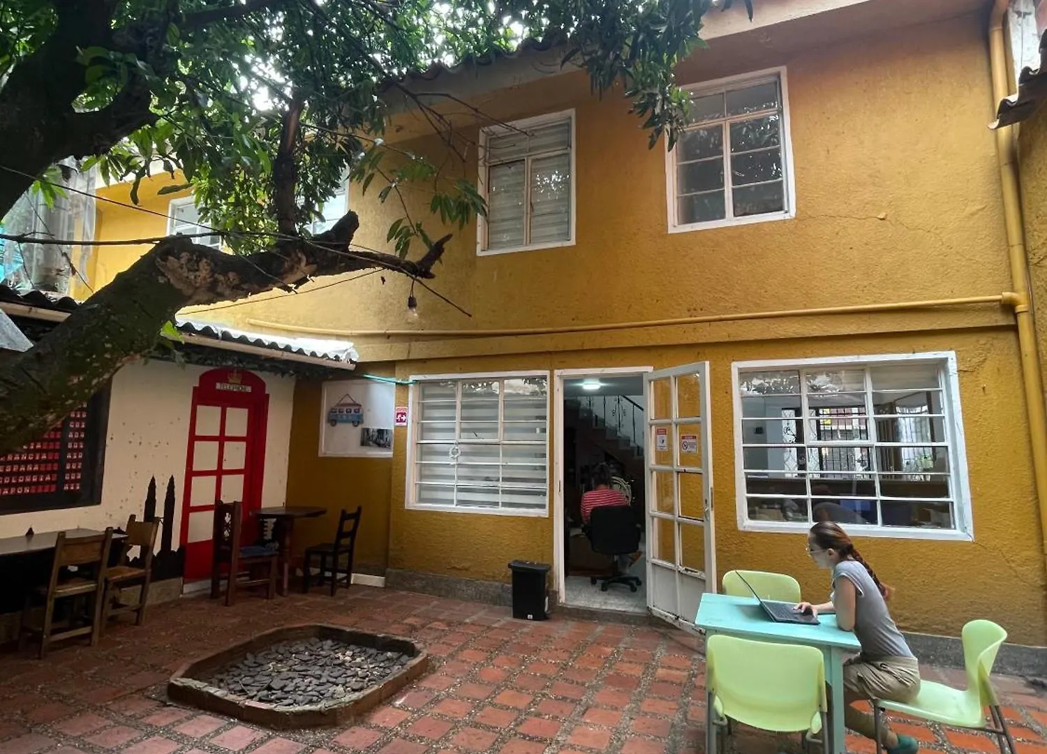 Hotel Hostal La Bodeguita Del Mundo Laureles Medellín 0*,  Colombia
