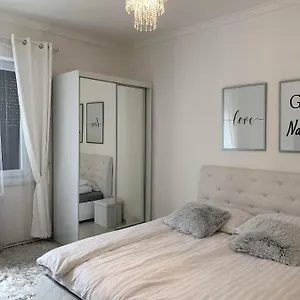 https://arkad-apartman.szeged-hotels.com
