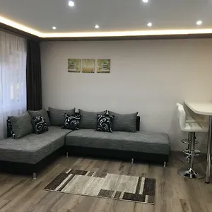 https://fm-apartman-eger.egerhotels.net